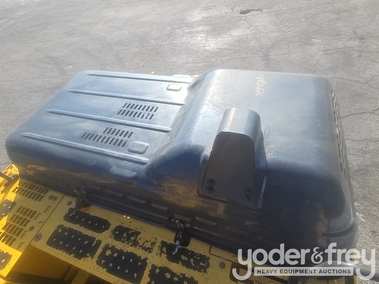 2020-komatsu-pc360-lc-11-image-31