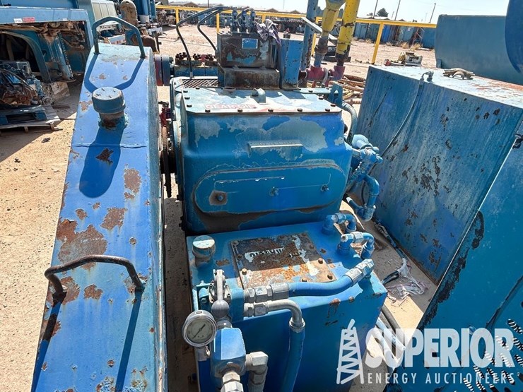 2011-cummins-qsb6.7-image-11