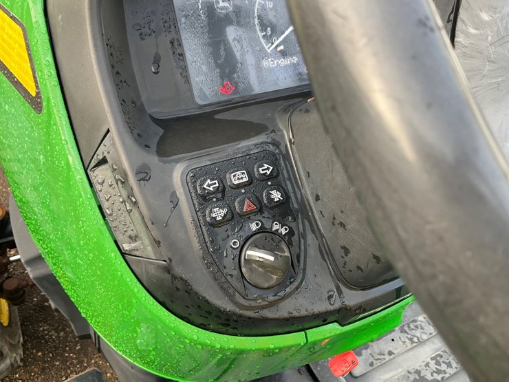 john-deere-3038e-image-65