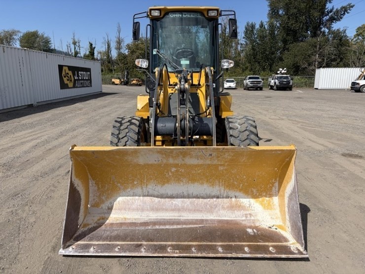 2018-deere-324k-image-8