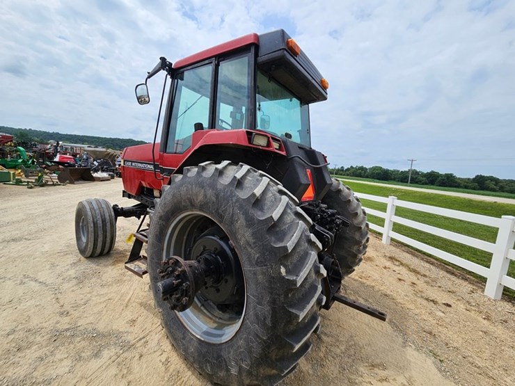 case-ih-7140-image-3