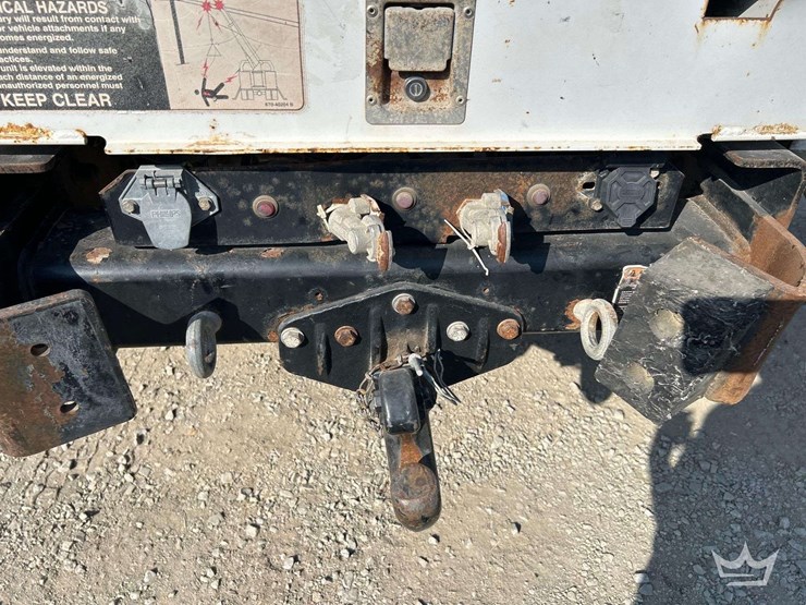 2018-freightliner-m2-106-image-23