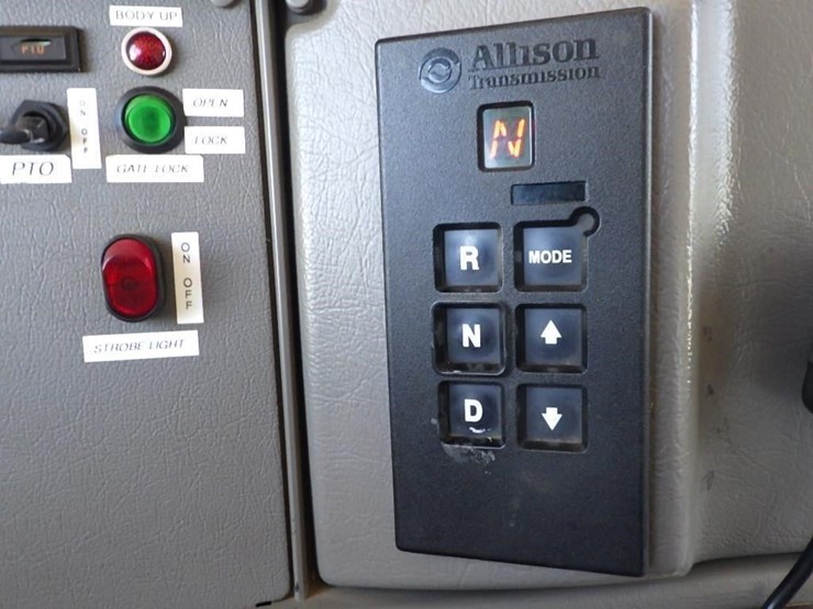 2006-kenworth-t300-image-35
