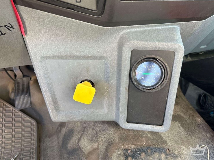 2017-ford-f750-image-26