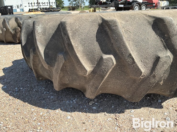 firestone-all-traction-field-&-road-18.4-38-tires-&-rims-image-17