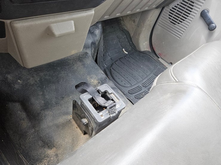 2009-ford-f550-image-80