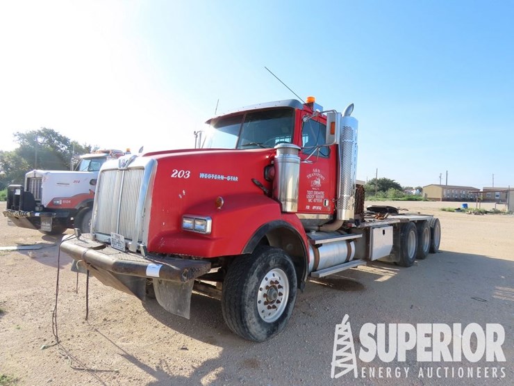 2006-western-star-3-axle-winch-truck-image-2