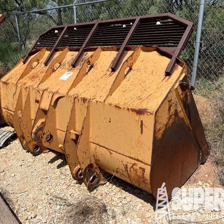 MASSEY-FERGUSON 8