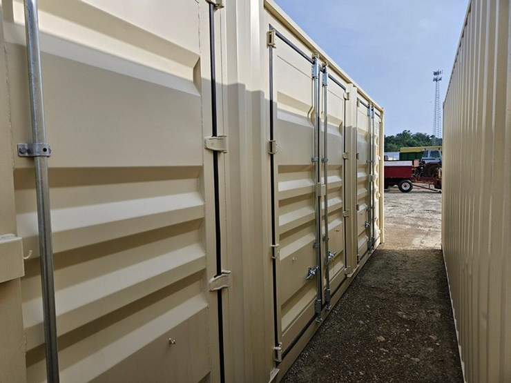 #63-•-40'-one-trip-container-image-9