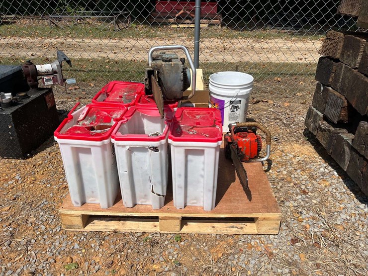 (7)-buckets-of-used-3/8-chains,-image-1