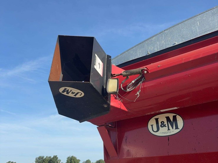 j&m-875-image-13
