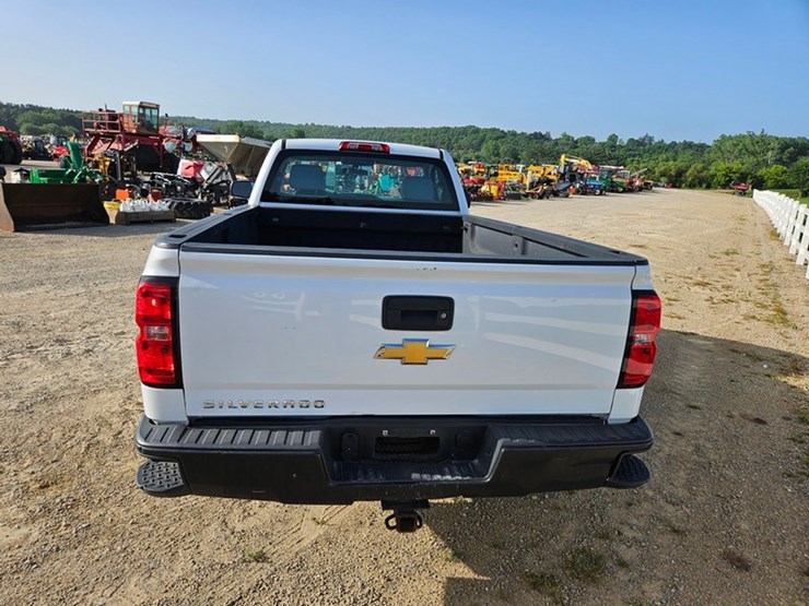 2017-chevrolet-1500-image-4