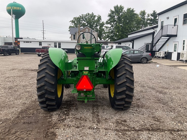 1955-john-deere-70-image-4