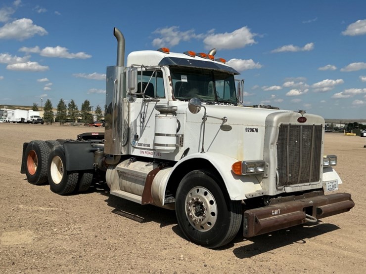 2000-peterbilt-379-image-3