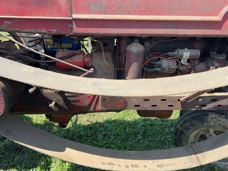 1954-farmall-super-h-image-39