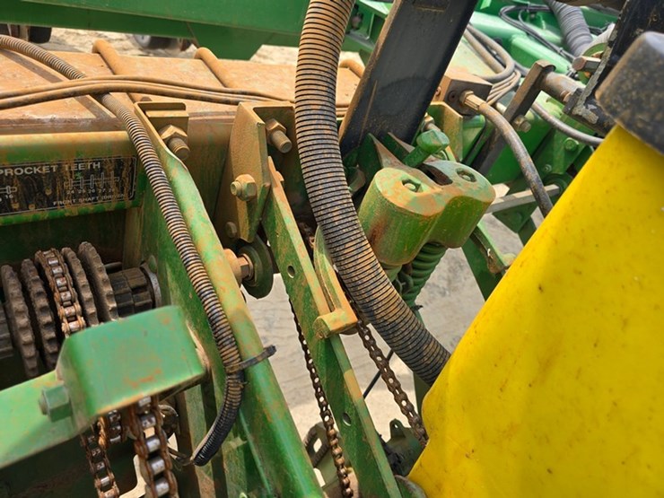 john-deere-1770-image-31