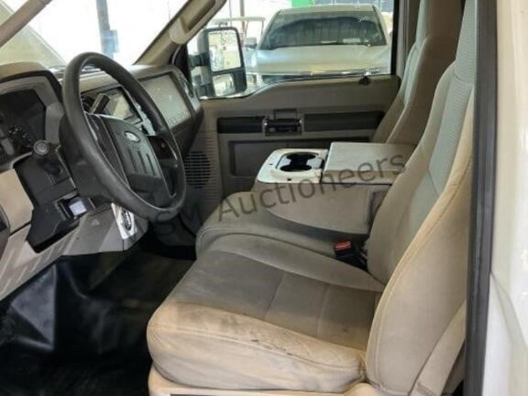 2008-ford-f350-image-23