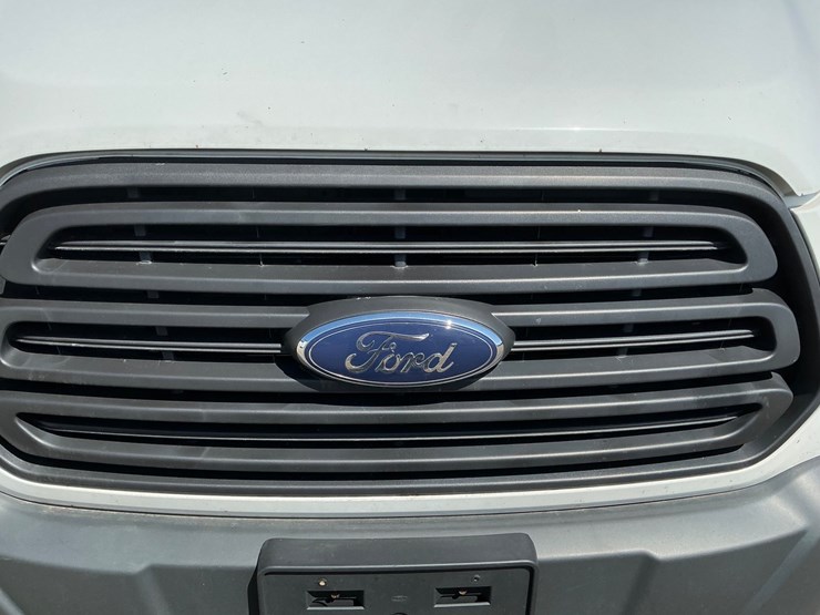 2015-ford-transit-image-9