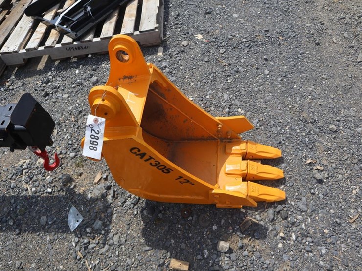 caterpillar-305-image-1