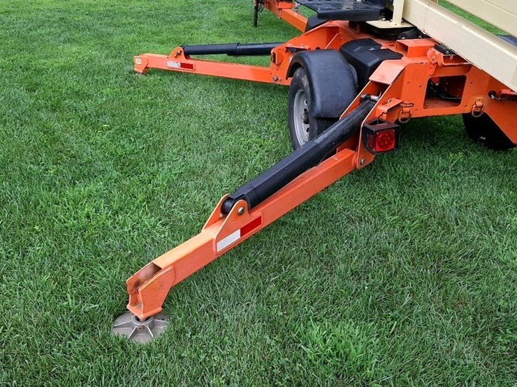 2016-jlg-t500j-image-19