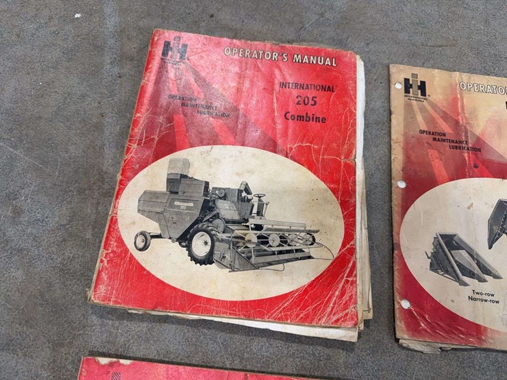 international-harvester-literature-lot-assortment-image-7