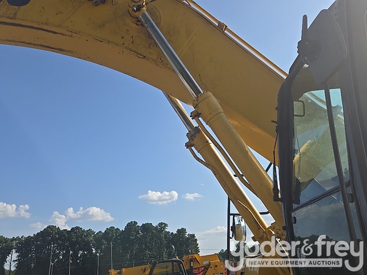 2020-komatsu-pc360-lc-11-image-20