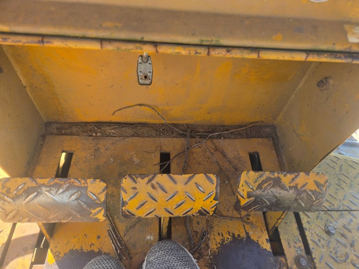 caterpillar-d3-image-40