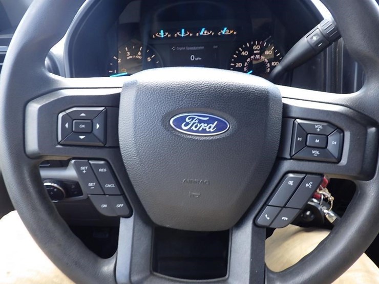 2017-ford-f150-image-33