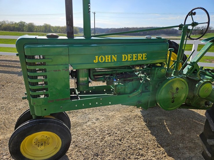 john-deere-b-image-9