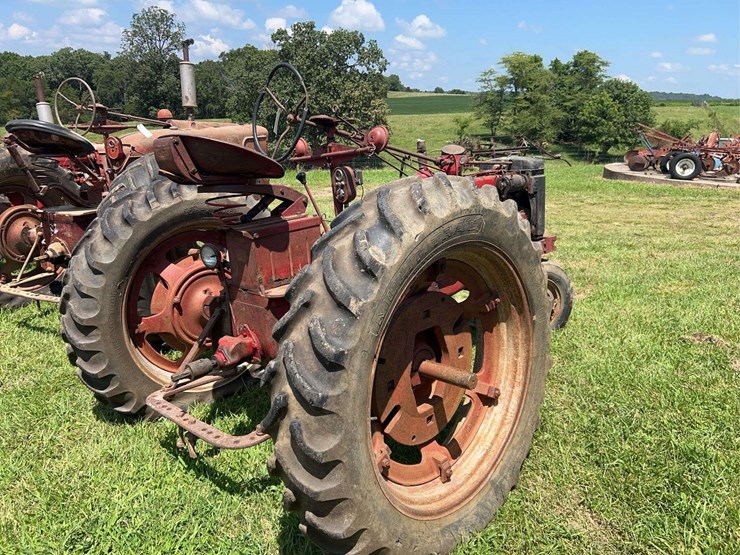 1954-farmall-super-h-image-5