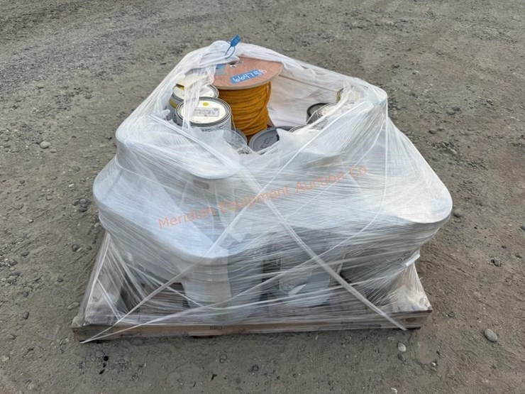 pallet-of-asst.-paint-image-8