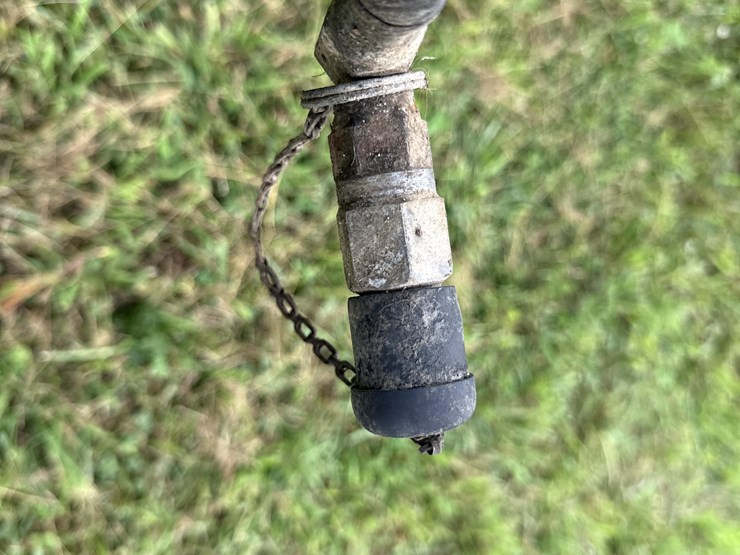 john-deere-2350-2450-image-16
