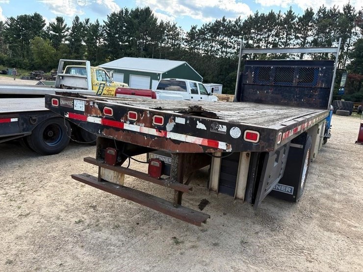 2005-international-durastar-4300-image-10