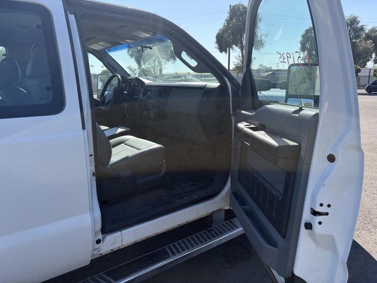 2011-ford-f250-image-10