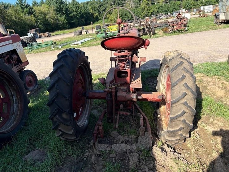 farmall-super-c-tractor-image-5