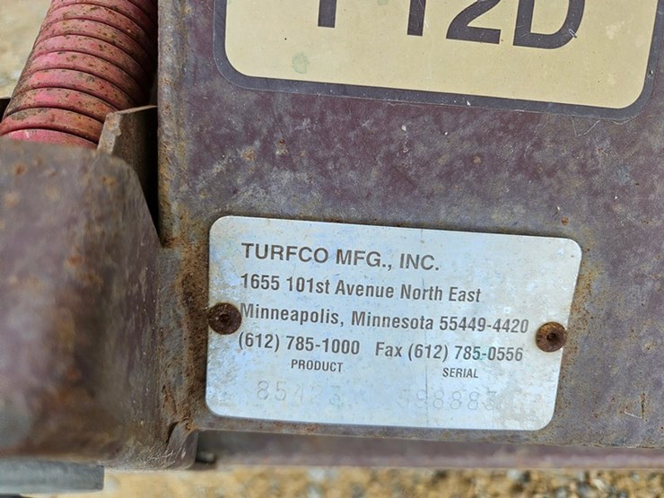 #12-•-turfco-meter-matic-iii-top-dresser-image-21
