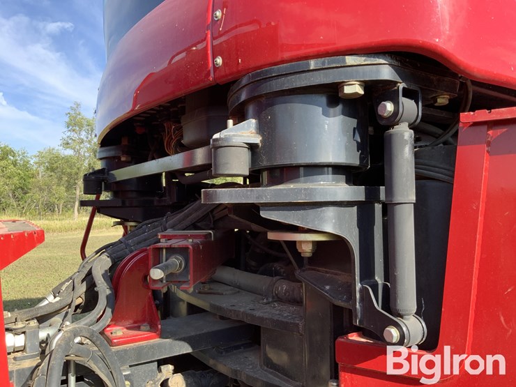 2013-case-ih-600-image-14