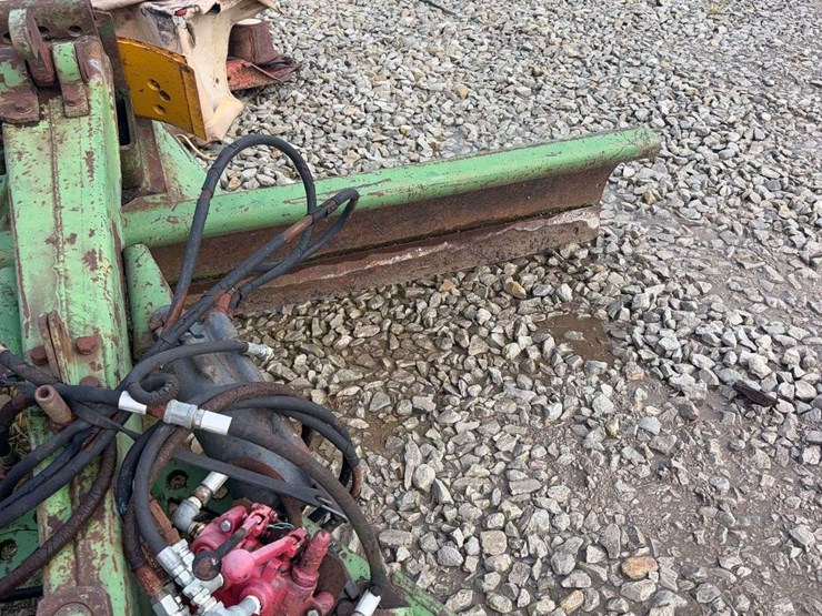 john-deere-10-image-5