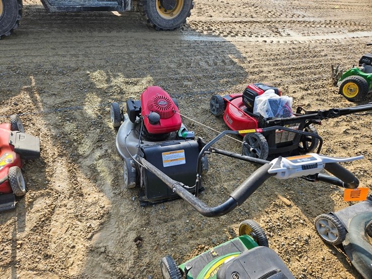 #24-•-honda-push-mower-image-2