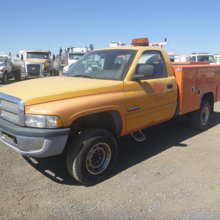 2001 DODGE RAM 2500