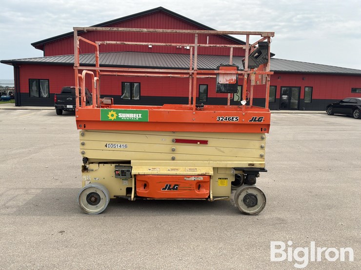 2020-jlg-3246es-image-4