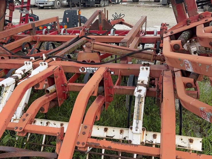 kongskilde-field-cultivator,-single-harrow,-with-double-rolling-baskets-image-6