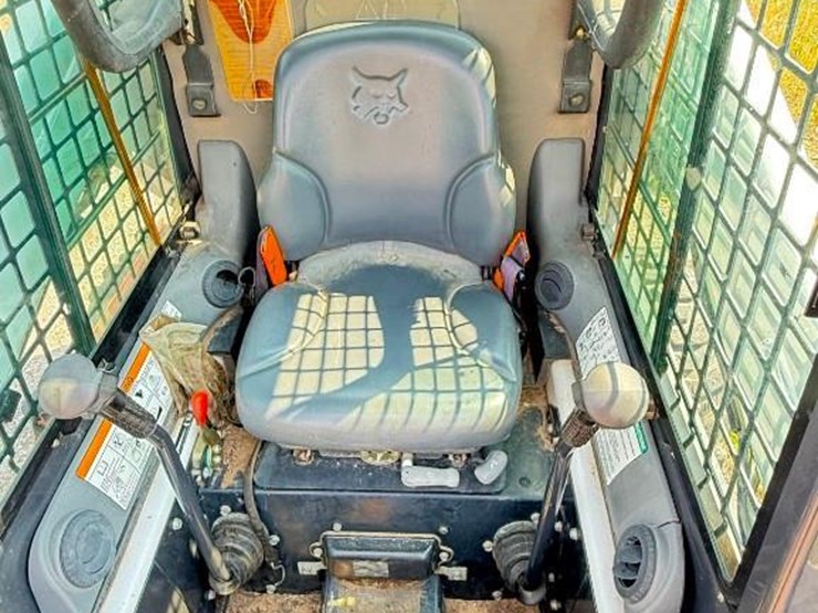 2008-bobcat-s185-image-11
