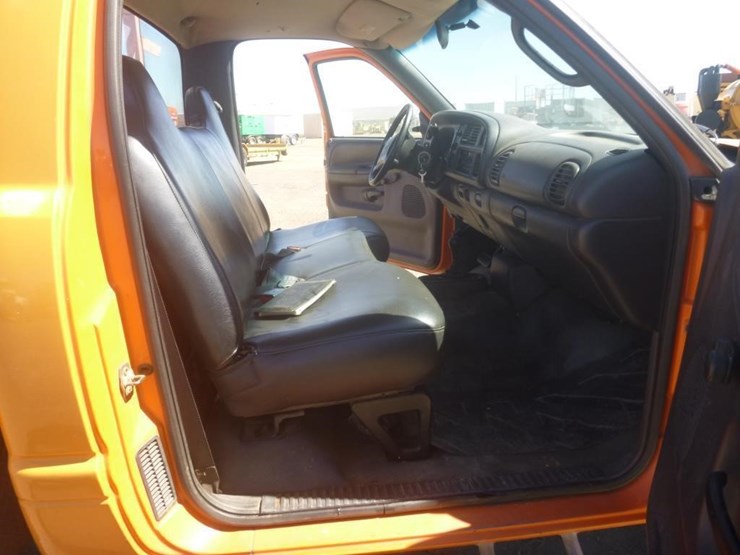 2001-dodge-ram-2500-image-10