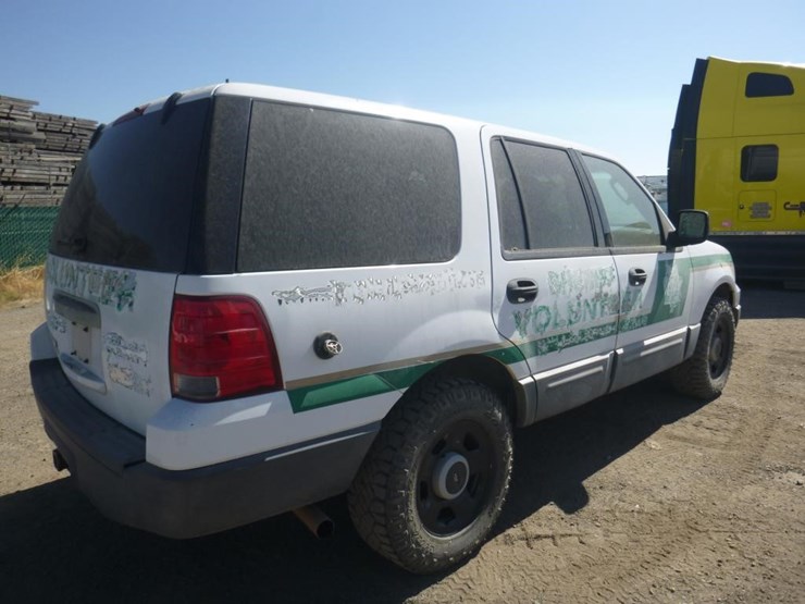 2005-ford-expedition-image-3
