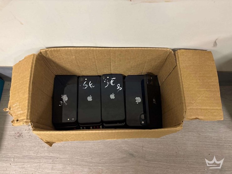 iphone-14s-12s-11s-se3s-image-1