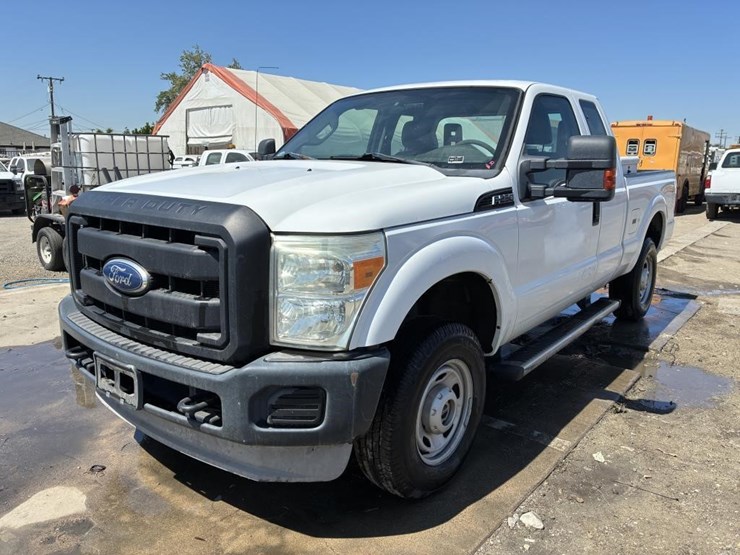 2011-ford-f250-image-2