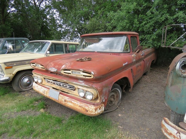 1961-chevrolet-apache-image-1