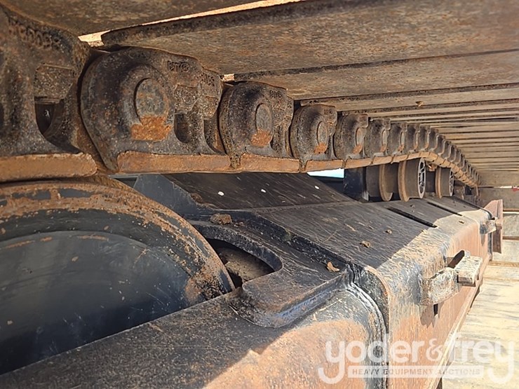 2019-caterpillar-336-image-12