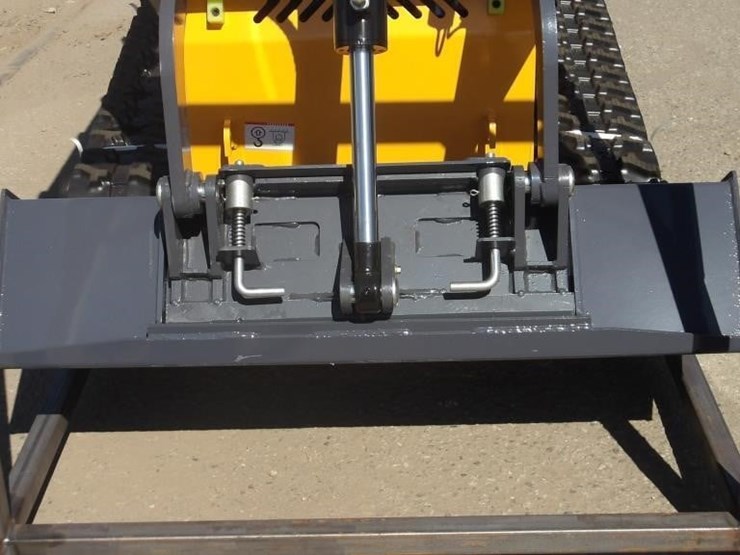 2026-zjz-380-skid-steer-track-loader-image-7